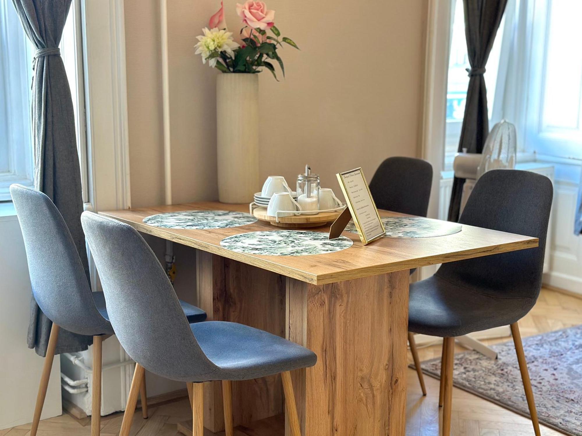 Budapest Palace Apartment - Palace District - Downtown Экстерьер фото